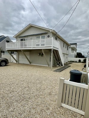 Photo of 10300 Beach Avenue