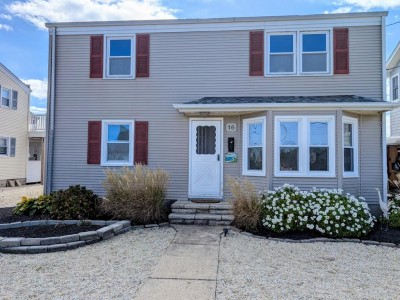 Photo of 16 W. Susan Avenue