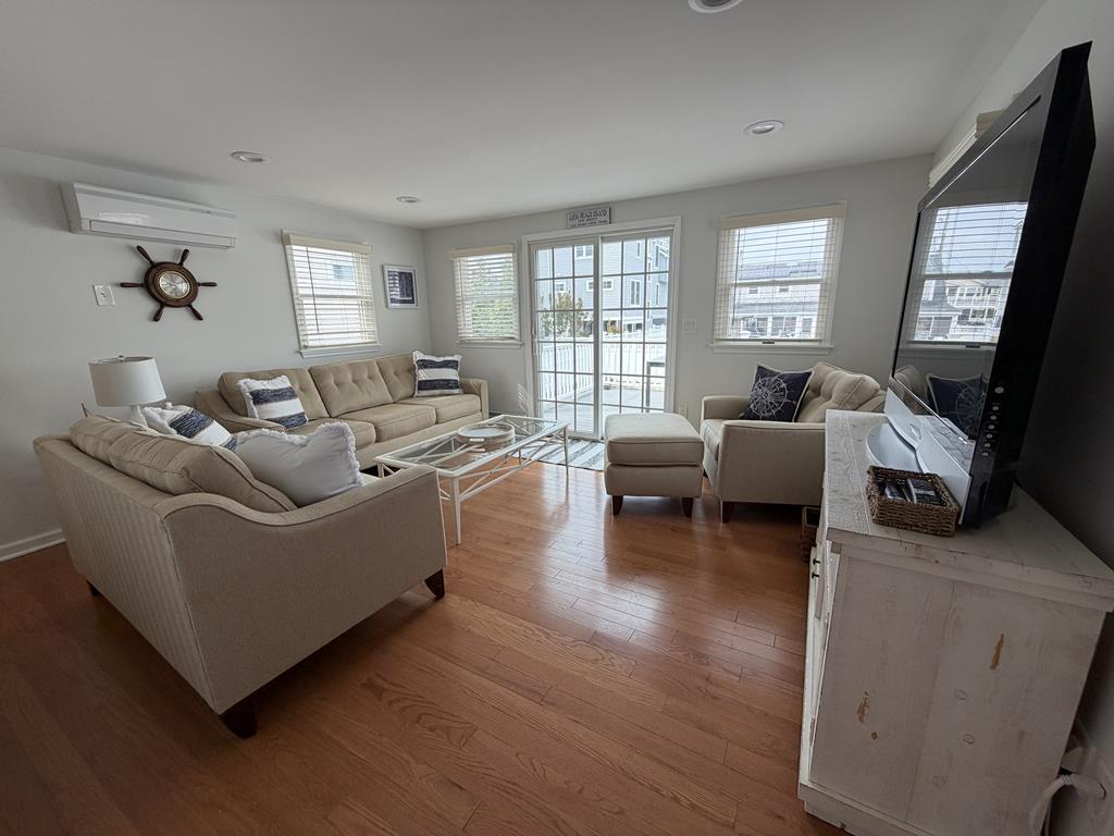 #4 Image of Rental