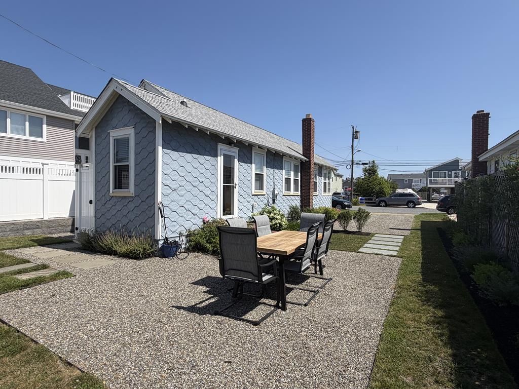 #18 Image of Rental