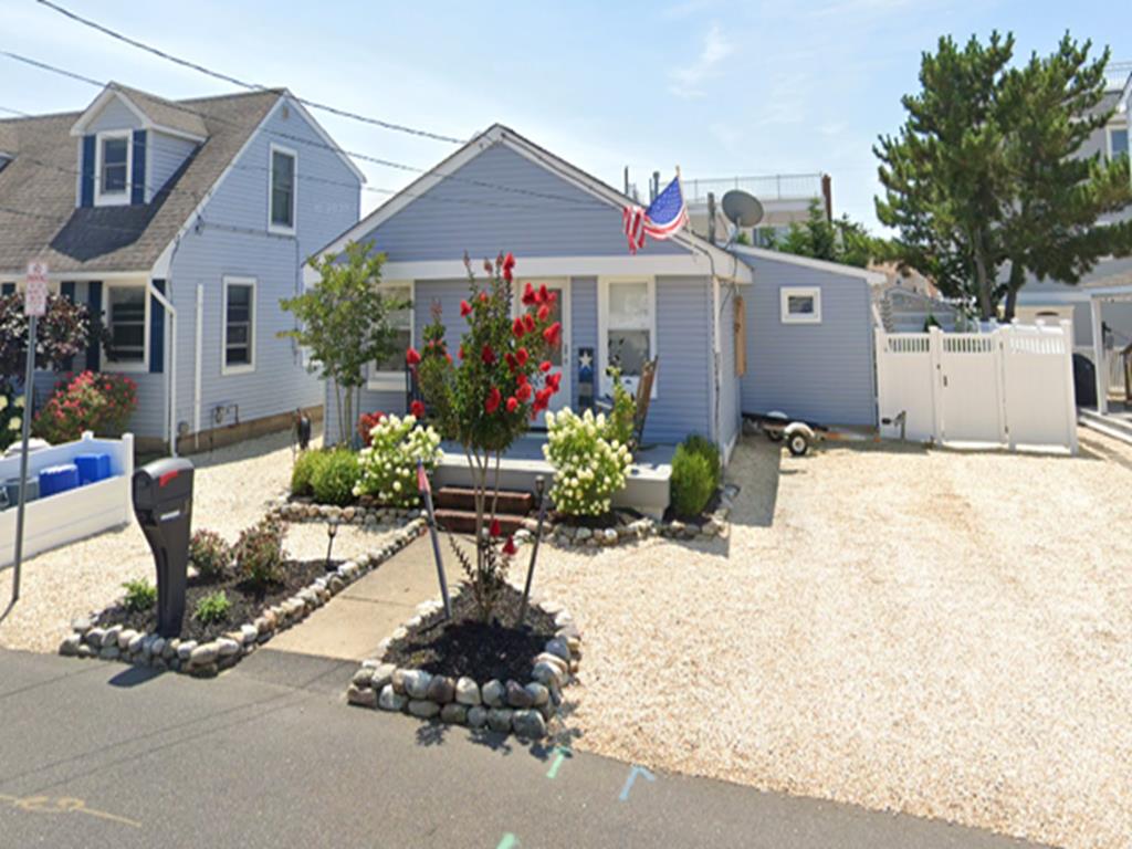 First Image of Rental