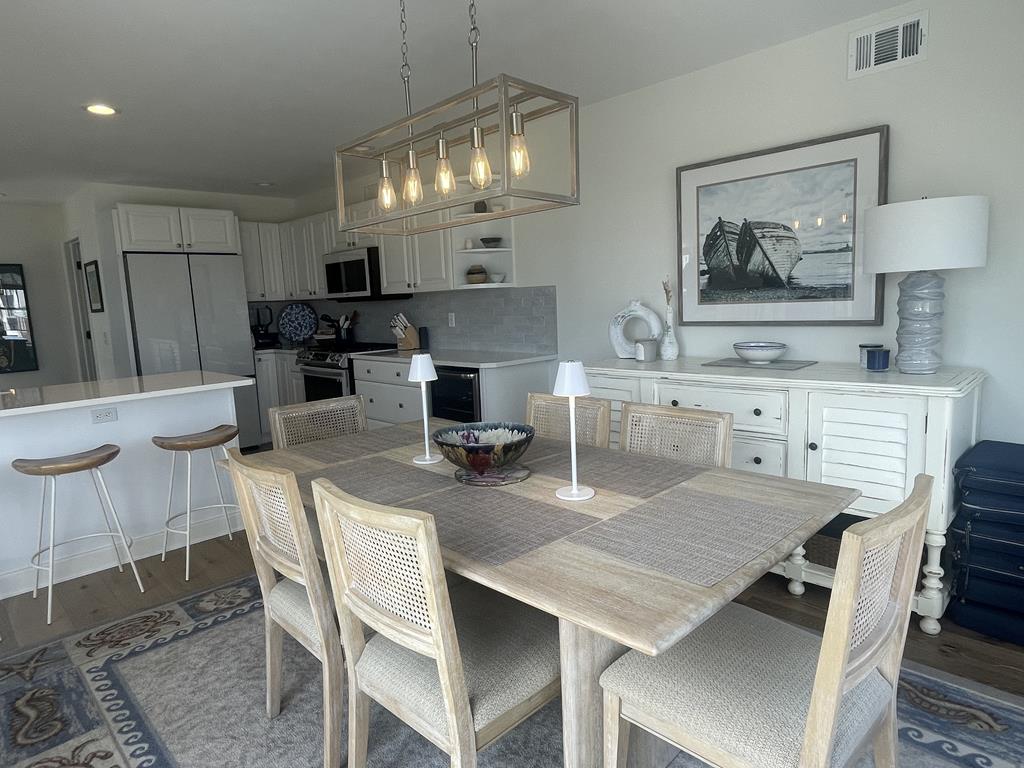 #4 Image of Rental